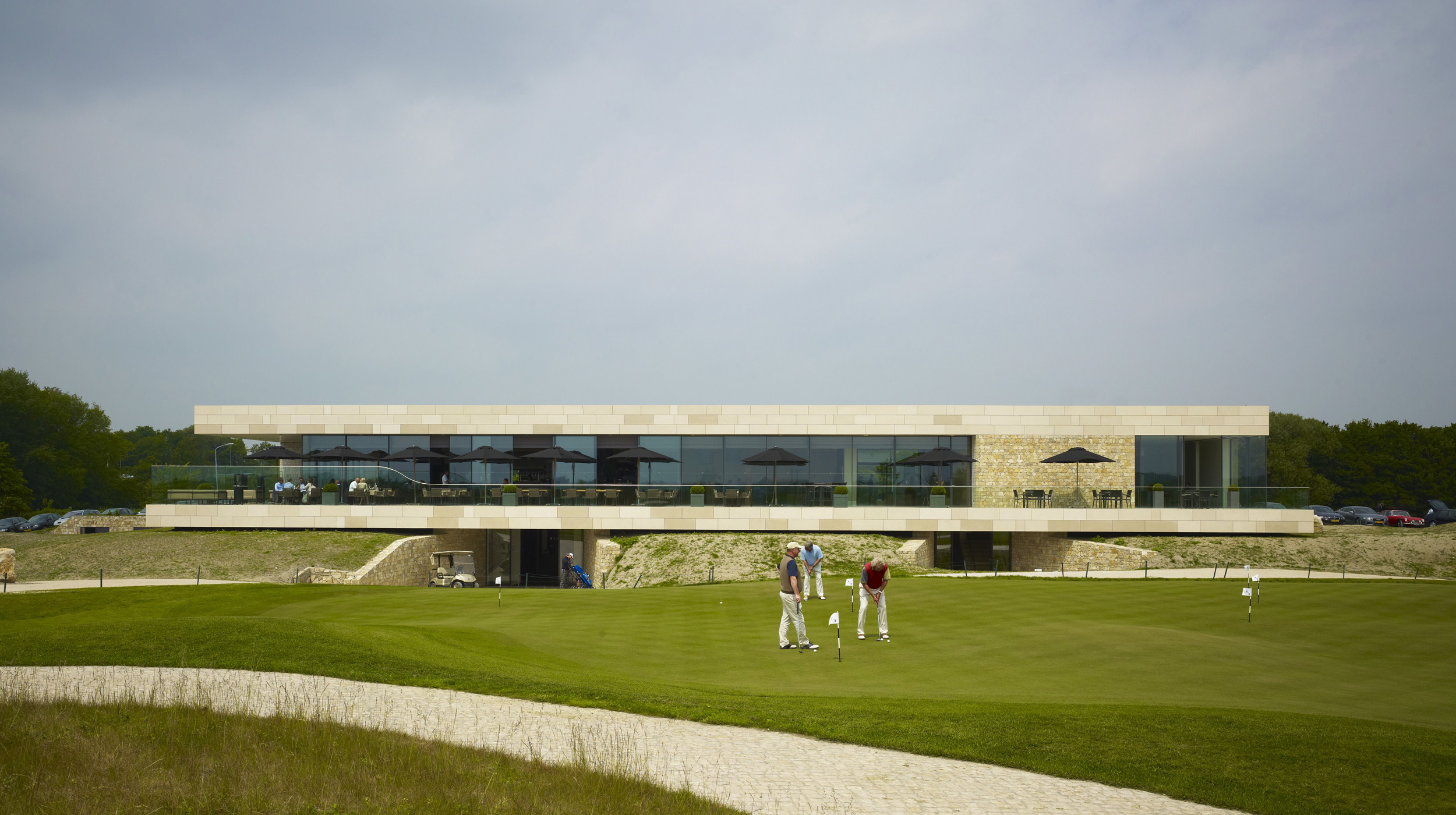 The International Golf Club