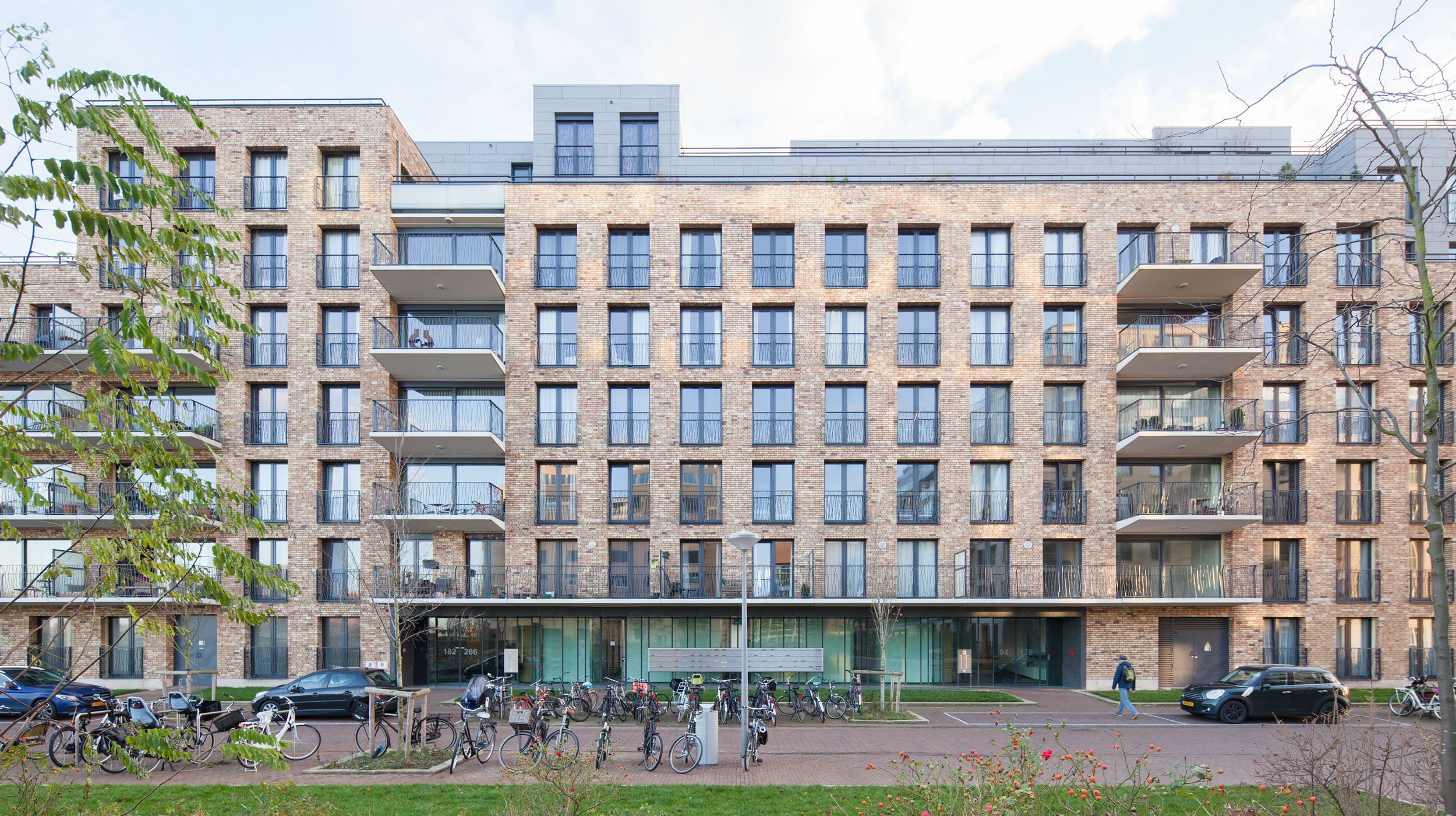 De Halve Maen Apartment Building